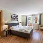 アパートホテル Alpenlodge ティールゼー